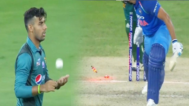 India Vs Pakistan Asia Cup 2018: Rohit Sharma out for 52 by Shadab Khan | वनइंडिया हिंदी