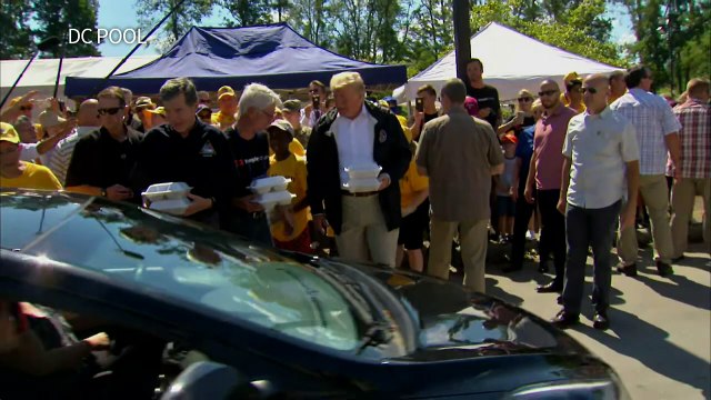 الرئيس الأميركي دونالد ترامب يزور المناطق المنكوبة بالإعصار فلورنس