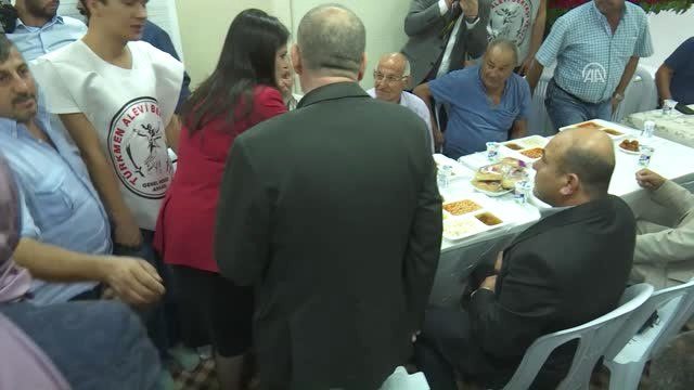 Türkmen Alevi Bektaşi Vakfı'ndan Muharrem İftarı