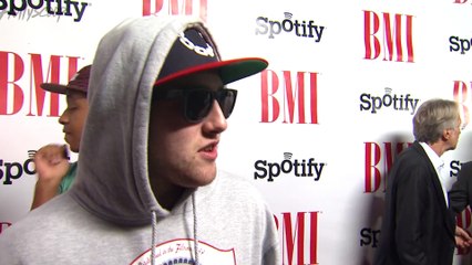 Ariana Grande Checks Into Intense Therapy After Mac Miller’s Death