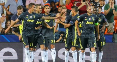 Ronaldo'nun Kırmızı Kart Gördüğü Maçta Juventus, Valencia'yı 2-0 Mağlup Etti