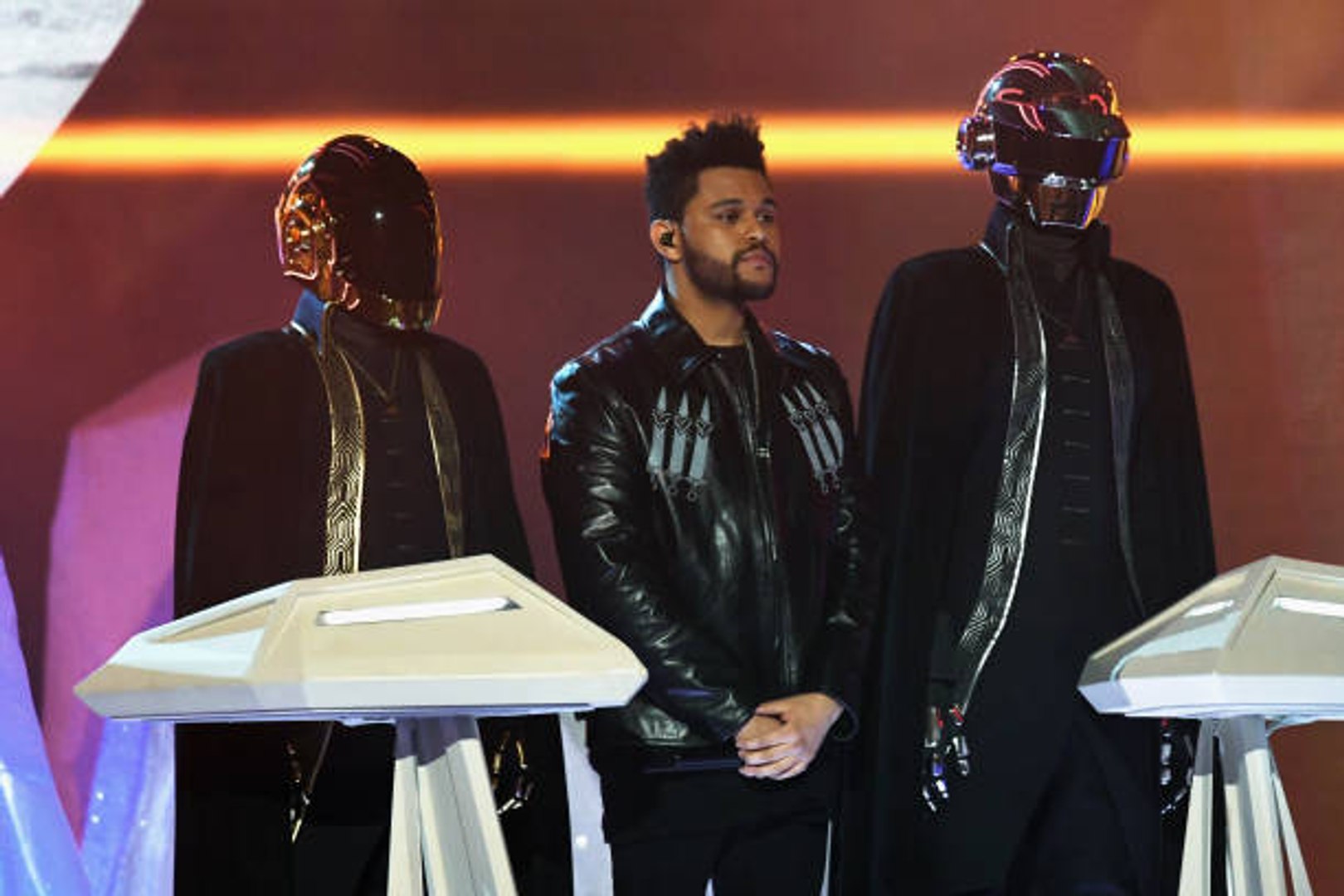 The Weeknd Daft Punk Sued For Reportedly Stealing Starboy Video Dailymotion Khaalid kaamil hooyo cod bilaa music farhan hussein lyrics. the weeknd daft punk sued for reportedly stealing starboy