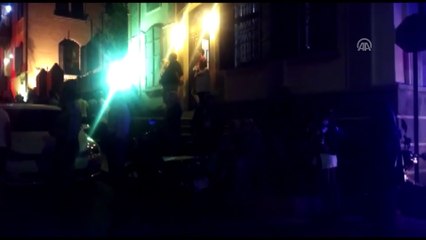 İzmir'de tarihi konak yandı