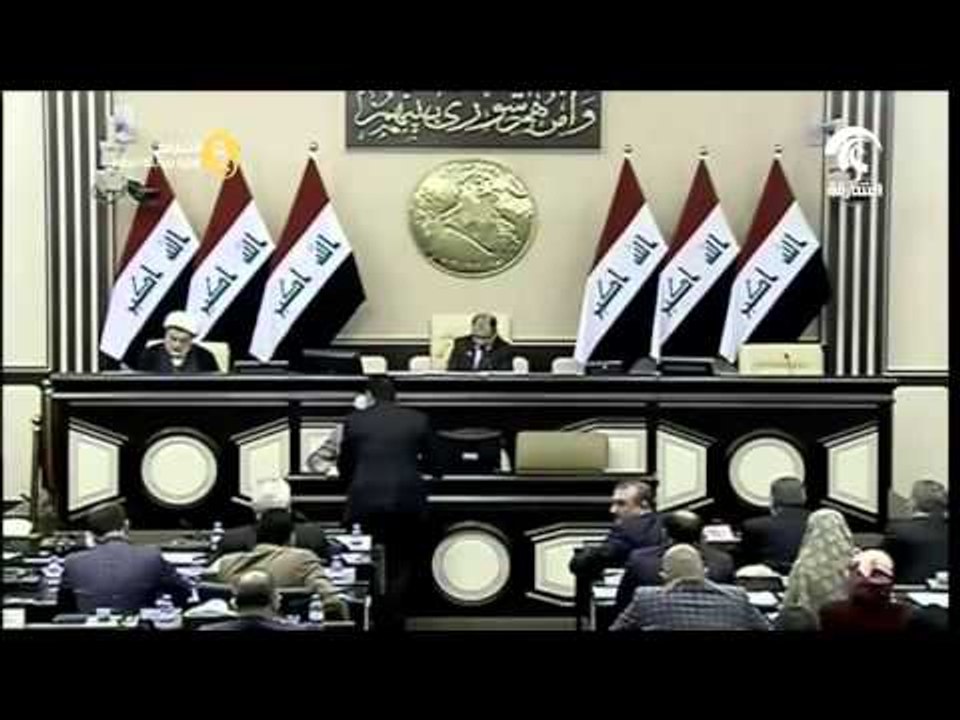 محمد بن زايد يتجول في سور الصين العظيم ويلتقي الطلبة الإماراتيين