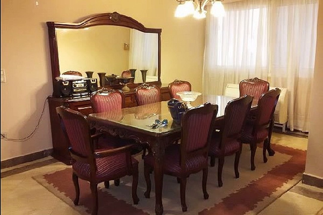 شقة رائعه للايجار بالزمالك