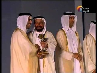 حاكم الشارقة يكرم الفائزين والرعاة في معرض الكتاب
