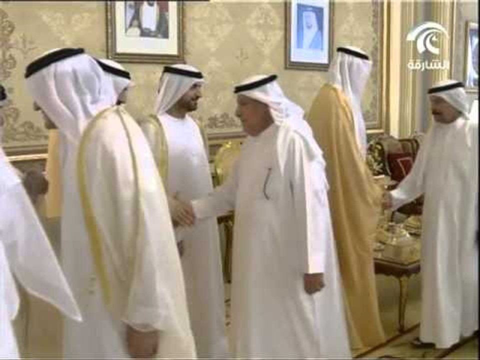 حاكم الشارقة يستقبل المهنئين بعيد الأضحى المبارك بقصر البديع العامر