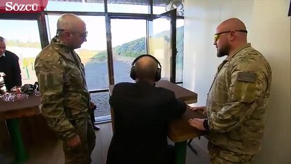 Putin'den tüfek şov