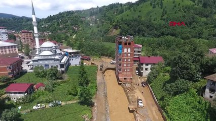 Rize'de Dere Yatağındaki 7 Katlı Apartmana Yıkım Kararı