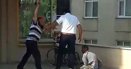 Acımasız Baba Kendisinden Para İsteyen Engelli Oğlunu Ayakkabıyla Dövdü