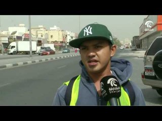 أخبار الدار :  قطع الإشارات الضوئية الحمراء للمشاة و العبور في غير الأماكن المخصصة لذلك .