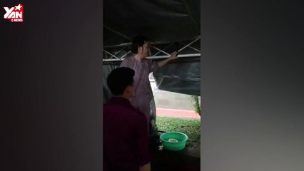 Hoài Linh ướt đẫm khuân vác mái che tại đền thờ Tổ