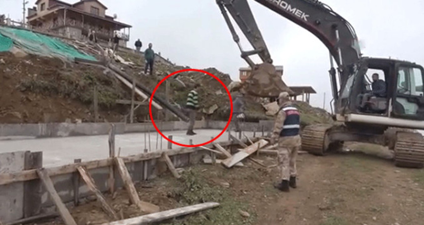 Trabzon'da Kaçak Yapı Yıkımına Tepki Gösteren Vatandaş, Boğazına Dikenli Tel Sardı