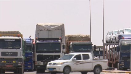 حركة تجارية نشطة بالمنافذ البرية العمانية مع اليمن