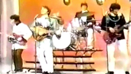 THE MERRY-GO-ROUND _ LISTEN LISTEN VIDEO CLIPE