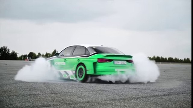 VÍDEO: Este Audi S4 monta cuatro motores eléctricos de la Formula E. ¡Están locos!