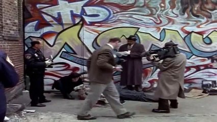 Homicide Life On The Street S05E22 Strangers And Other Partners (2)