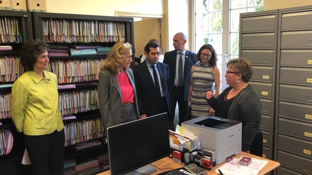 Visite à Flers de la ministre de la Justice, Nicole Belloubet
