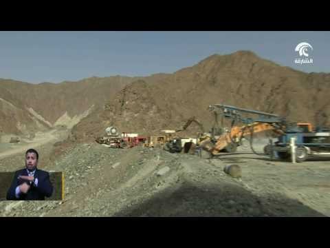 حاكم الشارقة يتفقد مشروع طريق خورفكان - الشارقة بتكلفة إجمالية تبلغ 5 مليار درهم