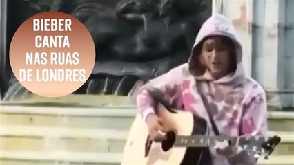 Justin Bieber canta na rua