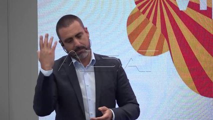 VIP hap dyert e godinës së re në sheshin “Shën Mëria”