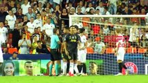 لحظة طرد كريستيانو رونالدو امام فالنسيا في دوري ابطال اوروبا