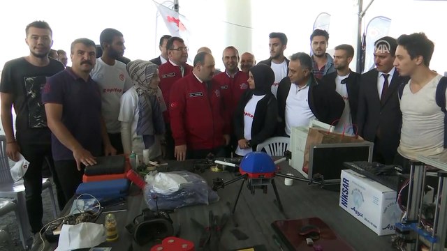 Bakan Varank, TEKNOFEST İstanbul'da öğrencilerle sohbet etti (2) - İSTANBUL