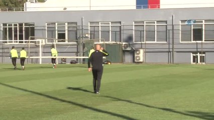 Levent Açıkgöz: "Karabükspor Bu Kadar Yalnız Kalmamalı"