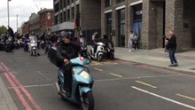 Hundreds of UberEats Drivers Strike, Clog London Streets in Pay Protest