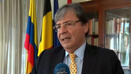 Colombia sospende il dialogo con l'esercito di liberazione nazionale