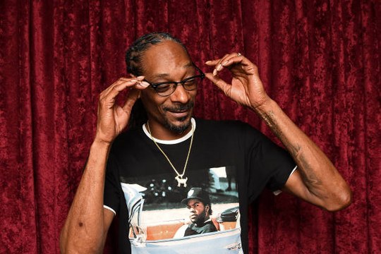 Snoop Dogg Slams Kanye West for Supporting Trump