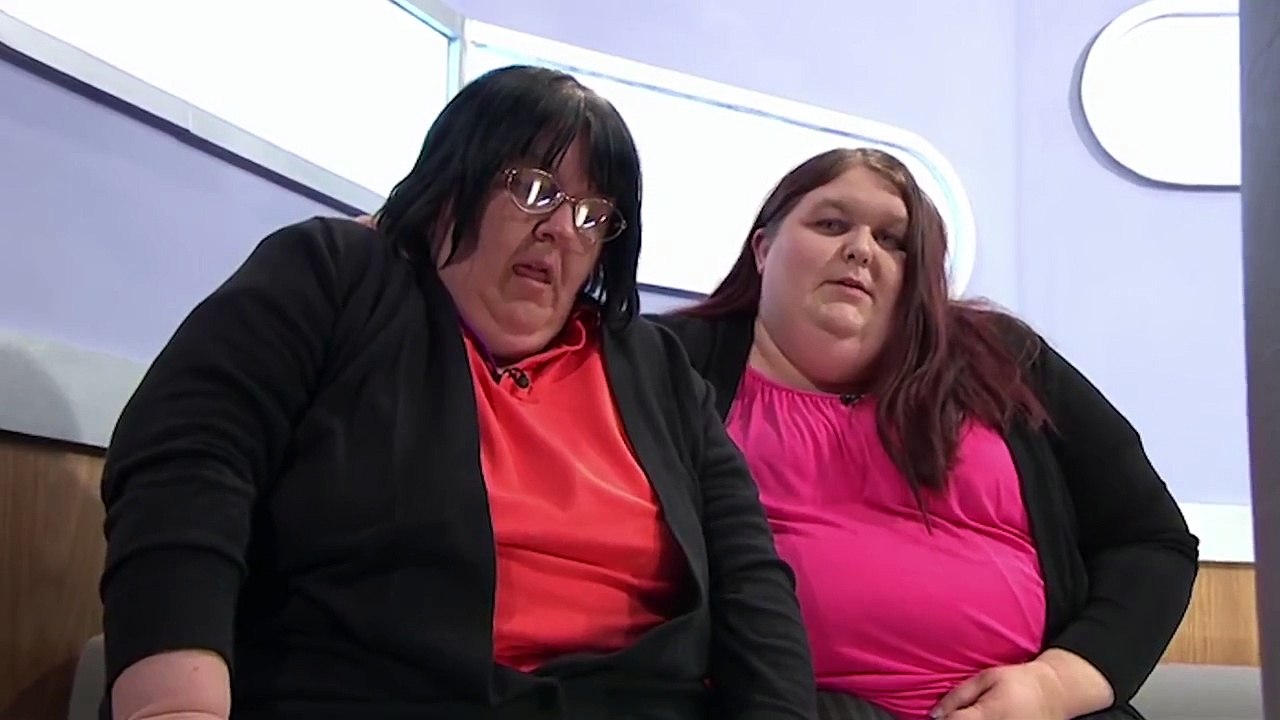 Jeremy Hates Twitter | The Jeremy Kyle Show