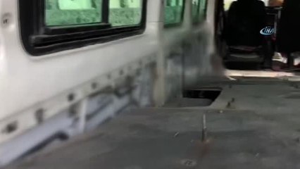 İki Ayrı Minibüste 15 Bin Paket Kaçak Sigara Ele Geçirildi