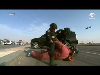 طحنون بن محمد يشهد انطلاق العرض العسكري حصن الاتحاد 3 في مدينة العين