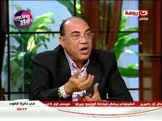 فى دائرة الضوء : لقاء الصحفى نبيل عمر الجزء الاول