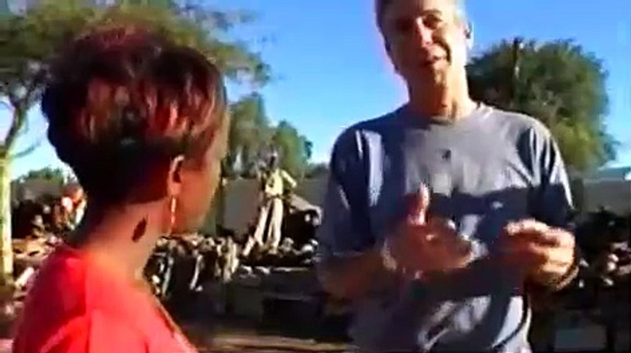 Anthony Bourdain - No Reservations S03E05 - Namibia
