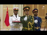 بحضور محمد بن راشد .. محمد بن زايد يقلد الرئيس الصيني وسام زايد