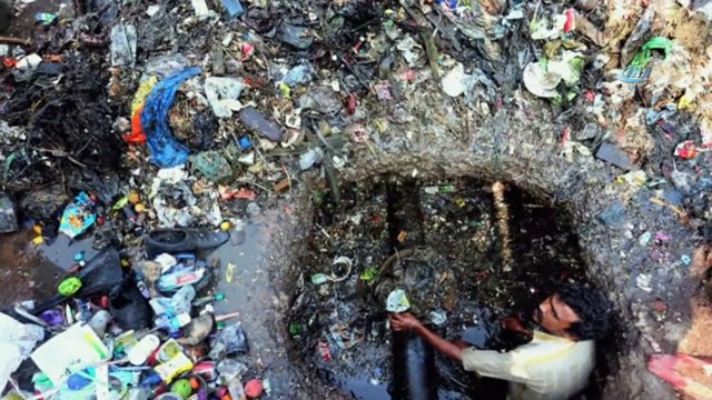 - Hindistan'da Her 5 Günde 1 Kanalizasyon İşçisi Ölüyor- 1 Yıl 9 Ayda 123 Kanalizasyon İşçisi Hayatını Kaybetti