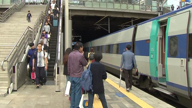 그리운 고향 설레는 추석 귀성행렬 시작 / YTN