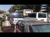 Ora News - Gara e çiklistëve shkakton kaos me trafikun në Korçë