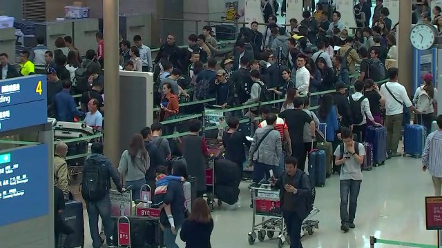 올 추석은 해외에서 ...붐비는 인천공항 / YTN