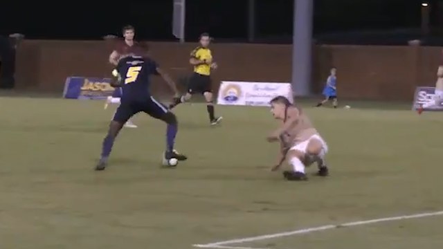 L’enchaînement superbe de Leeroy Maguraushe aux États-Unis