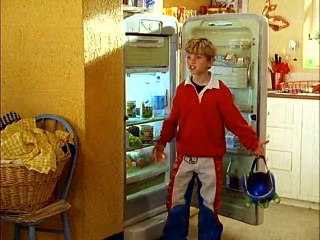 Round The Twist S02E08 Grandad's Gifts