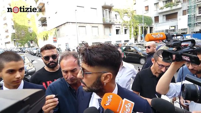 Corona in Tribunale con il figlio Carlos Non ho paura. Viva la Libertà | Notizie.it