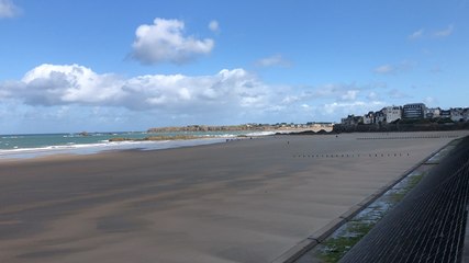 Vent et ciel d’automne sur la plage du Sillon