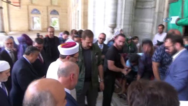 Diyanet İşleri Başkanı Erbaş: “Kalbi camilere bağımlı olan bir gençlik yetiştirelim”