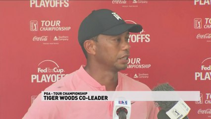 Tiger Woods co-leader