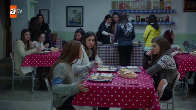 Kader ile Cemre arasındaki gerginlik! - Kırgın Çiçekler 70.Bölüm