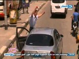 صبايا الخير - #فرحة_المصريين : سائق يترك سيارتة ويرقص بجانبها