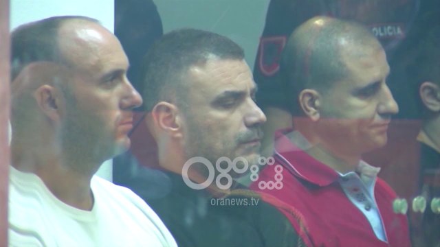 Ora News - Opozita padit kryeprokuroren Arta Marku, largoi prokurorët që hetojnë Tahirin